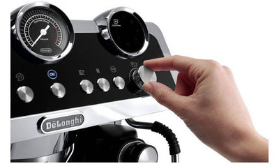De'Longhi La Specialista Maestro Bean to Cup Coffee Machine